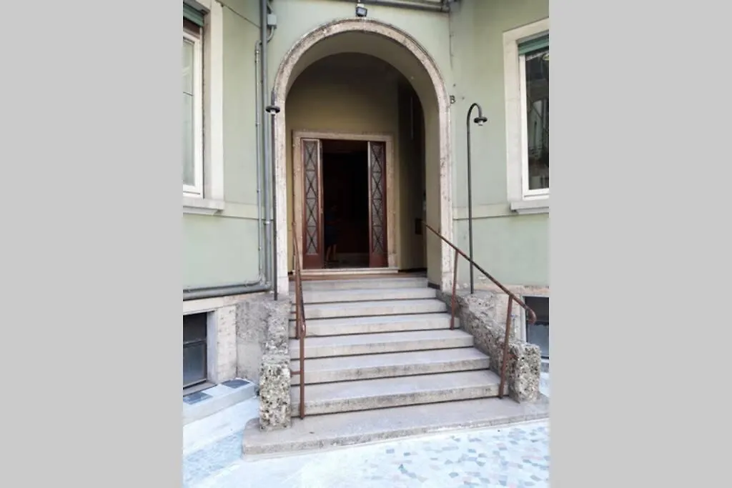 Casadianna Daire Milano İtalya